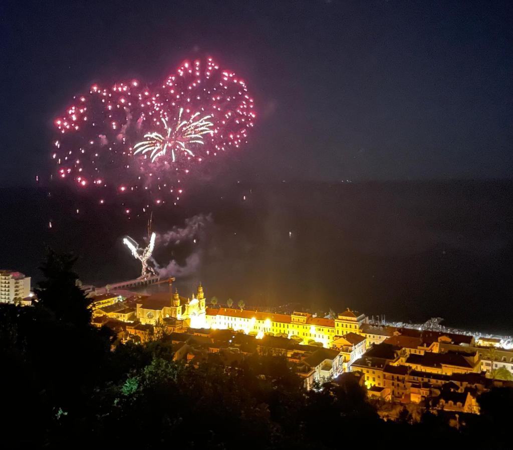 Hotel Sotto Le Stelle ...Il Mare Pietra Ligure Exterior foto